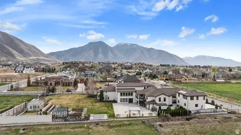 View/Area - 684 Lookout Point Dr, Mapleton, UT 84664 photo 2 of 11