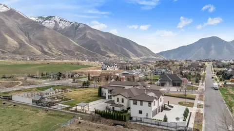 View/Area - 684 Lookout Point Dr, Mapleton, UT 84664 photo 3 of 11