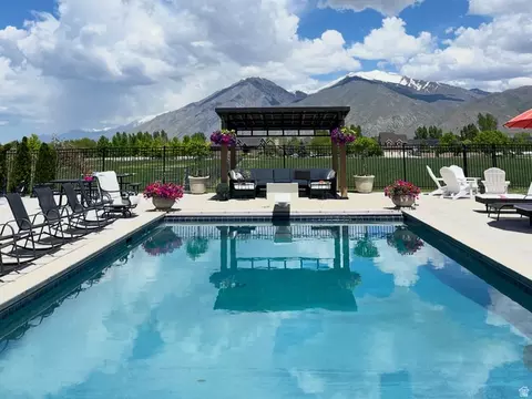 Exterior - 684 Lookout Point Dr, Mapleton, UT 84664 photo 16 of 37