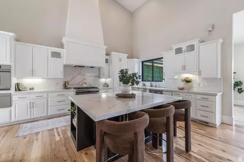 Kitchen - 684 Lookout Point Dr, Mapleton, UT 84664 photo 2 of 6
