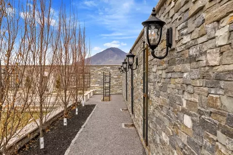 Exterior - 684 Lookout Point Dr, Mapleton, UT 84664 photo 25 of 37