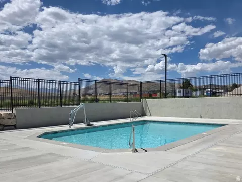 1481 N Saratoga View Ln #B, Saratoga Springs, UT 84045