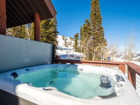 Exterior - 6781 N Chaparral Dr, Eden, UT 84310 photo 8 of 14