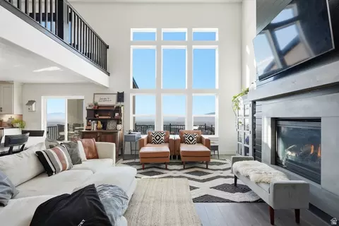 1027 W Seasons View Ct, Lehi, UT 84043