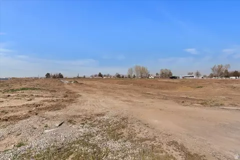 5800 W 4050 S, Hooper, UT 84315 photo 13