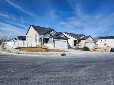 1006 W Peregrine Dr, Stansbury Park, UT 84074