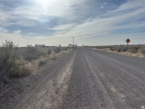 1800 E 1000 S, Delta, UT 84624 photo 4