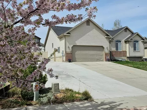6516 S Apple Creek Ct W, Salt Lake City, UT 84118