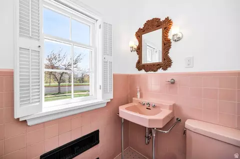 Bath - 341 E Blvd, Logan, UT 84321 photo 1 of 7