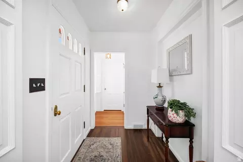 Entry Way - 341 E Blvd, Logan, UT 84321 photo 1 of 8