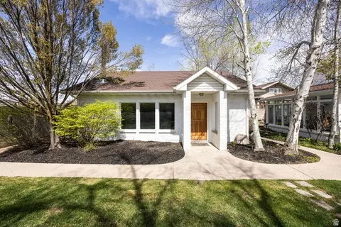 Exterior - 341 E Blvd, Logan, UT 84321 photo 13 of 14