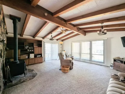 Living - 75 W 400 N, Smithfield, UT 84335 photo 2 of 4
