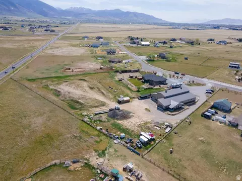 View/Area - 3050 N Bronzewood Cir, Erda, UT 84074 photo 4 of 8