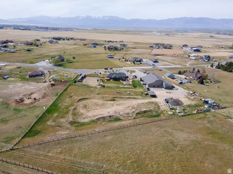 View/Area - 3050 N Bronzewood Cir, Erda, UT 84074 photo 5 of 8