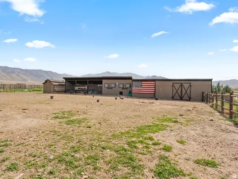 Exterior - 3050 N Bronzewood Cir, Erda, UT 84074 photo 9 of 11