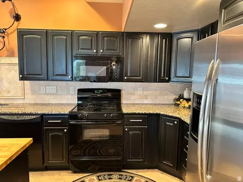 Kitchen - 395 S 200 E, Willard, UT 84340 photo 11 of 13