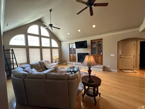 Living - 395 S 200 E, Willard, UT 84340 photo 4 of 5