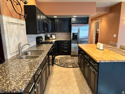 Kitchen - 395 S 200 E, Willard, UT 84340 photo 10 of 13