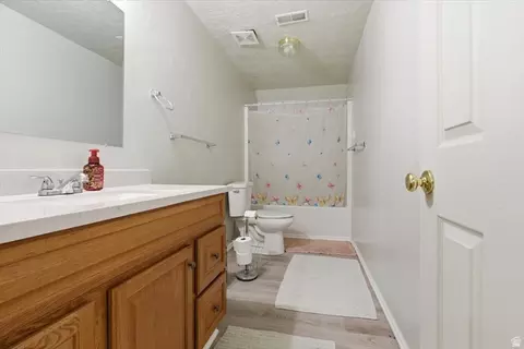 Bath - 881 S 1200 E, Preston, ID 83263 photo 5 of 5