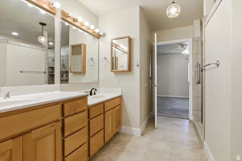 Bath - 881 S 1200 E, Preston, ID 83263 photo 1 of 5