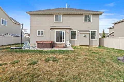 Exterior - 2034 E 800 S, Spanish Fork, UT 84660 photo 3 of 6