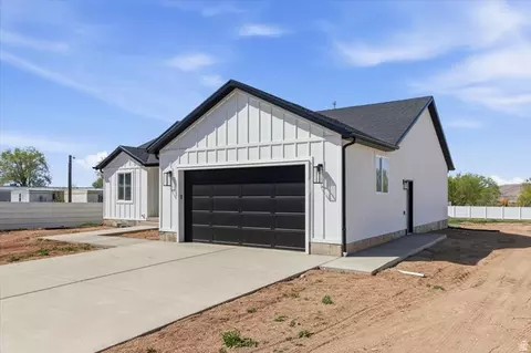 Exterior - 161 N 200 W, Levan, UT 84639 photo 7 of 13
