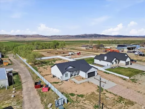 View/Area - 161 N 200 W, Levan, UT 84639 photo 1 of 8