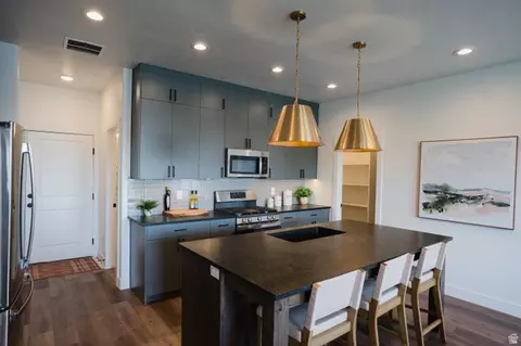 Kitchen - 946 S 280 E #211, Spanish Fork, UT 84660 photo 2 of 6