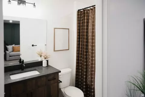 Bath - 946 S 280 E #211, Spanish Fork, UT 84660 photo 4 of 5