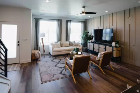 Living - 946 S 280 E #211, Spanish Fork, UT 84660 photo 3 of 4
