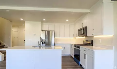 Kitchen - 1350 S 200 W, Bountiful, UT 84010 photo 1 of 2