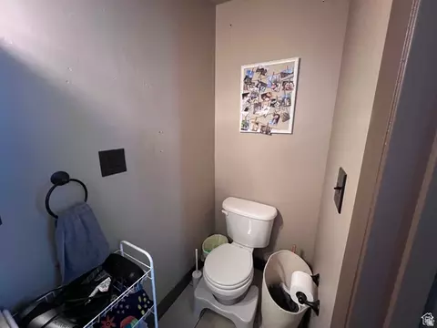 Bath - 174 N 500 E, Logan, UT 84321 photo 2 of 4