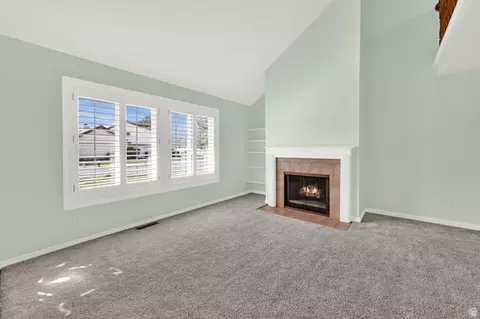 Living - 732 W 1175 N, Centerville, UT 84014 photo 2 of 4