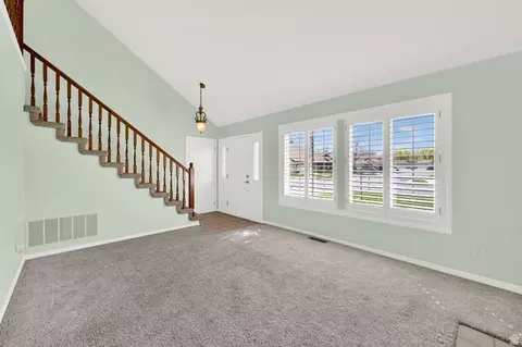 Living - 732 W 1175 N, Centerville, UT 84014 photo 3 of 4