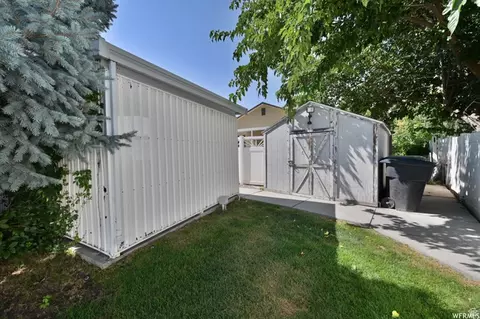 Exterior - 910 W Brandermill Cv S, Murray, UT 84123 photo 5 of 7