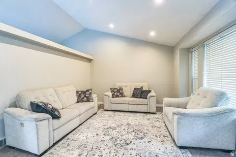 Living - 910 W Brandermill Cv S, Murray, UT 84123 photo 2 of 3