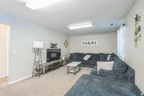 Living - 910 W Brandermill Cv S, Murray, UT 84123 photo 3 of 3