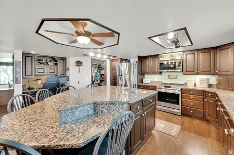 Kitchen - 698 E 200 S, Bountiful, UT 84010 photo 1 of 5