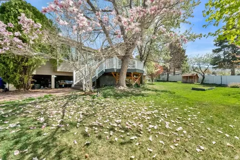 Exterior - 698 E 200 S, Bountiful, UT 84010 photo 7 of 10
