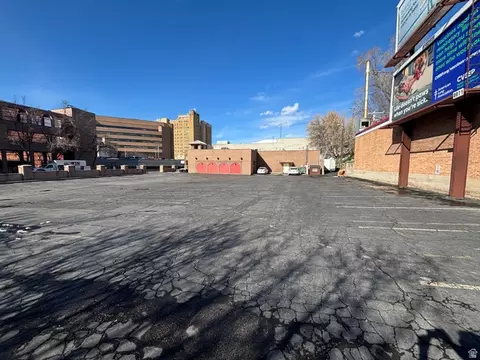 2564 Ogden Ave, Ogden, UT 84401 photo 2
