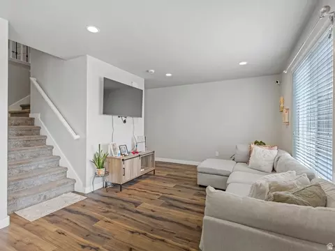 Living - 12214 S Pixie Dr, Draper, UT 84020 photo 3 of 3