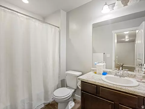 Bath - 12214 S Pixie Dr, Draper, UT 84020 photo 3 of 3