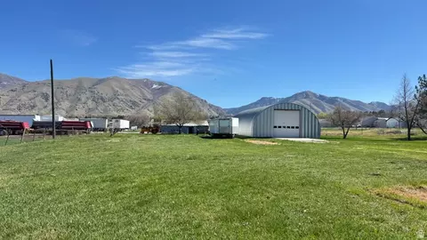 230 N 100 E, Hyrum, UT 84319