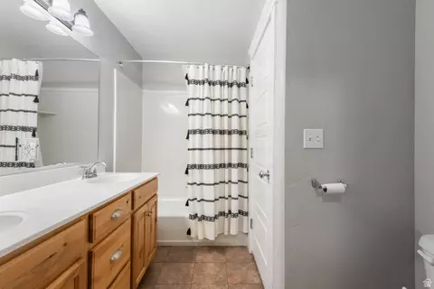 Bath - 273 W 1010 S, Logan, UT 84321 photo 1 of 2