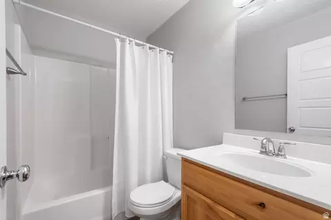 Bath - 273 W 1010 S, Logan, UT 84321 photo 2 of 2