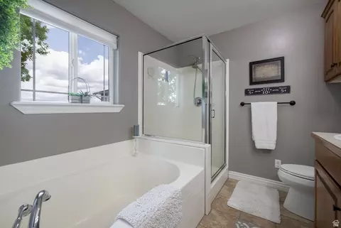 Bath - 4491 N 3000 W, Roosevelt, UT 84066 photo 2 of 4