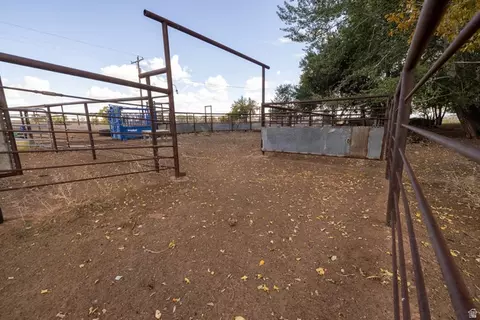 Exterior - 4491 N 3000 W, Roosevelt, UT 84066 photo 13 of 18