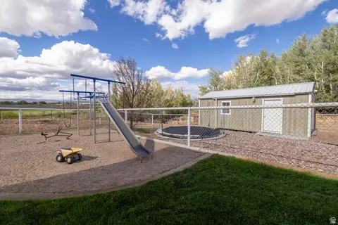 Exterior - 4491 N 3000 W, Roosevelt, UT 84066 photo 8 of 18