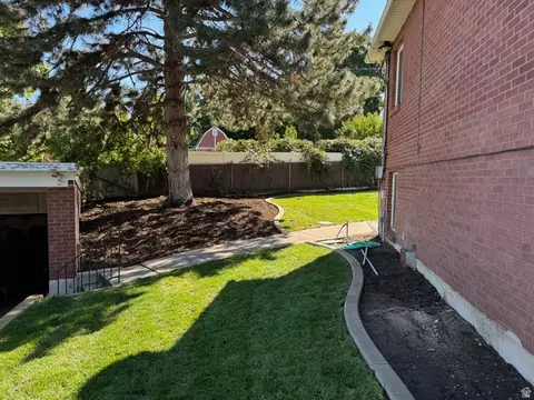 Exterior - 110 E 2250 S, Bountiful, UT 84010 photo 2 of 6
