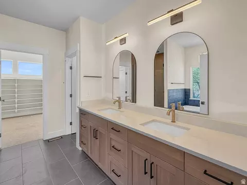 Bath - 770 E Mountain Rd, North Ogden, UT 84414 photo 1 of 3